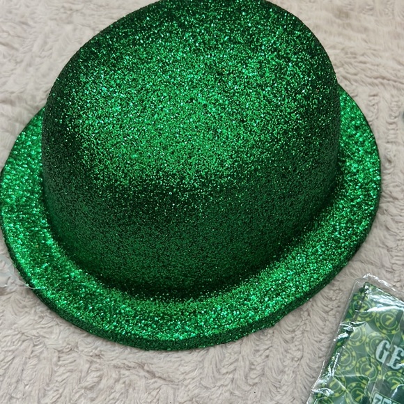St Patrick’s Day bundle green derby hat, shamrock beads, shamrock band, New - Picture 14 of 16